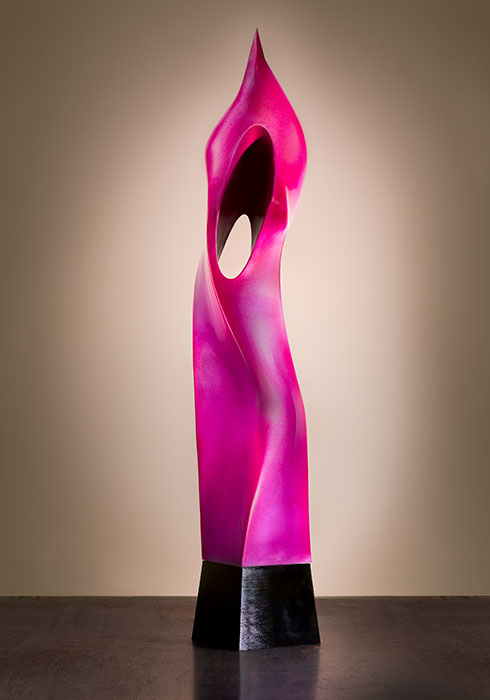 Eyelet, a contemporary pedestal sculpture in rose tones - Kevin Caron